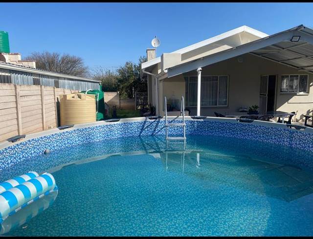 4 BEDROOM HOUSE FOR SALE IN BERGSIG